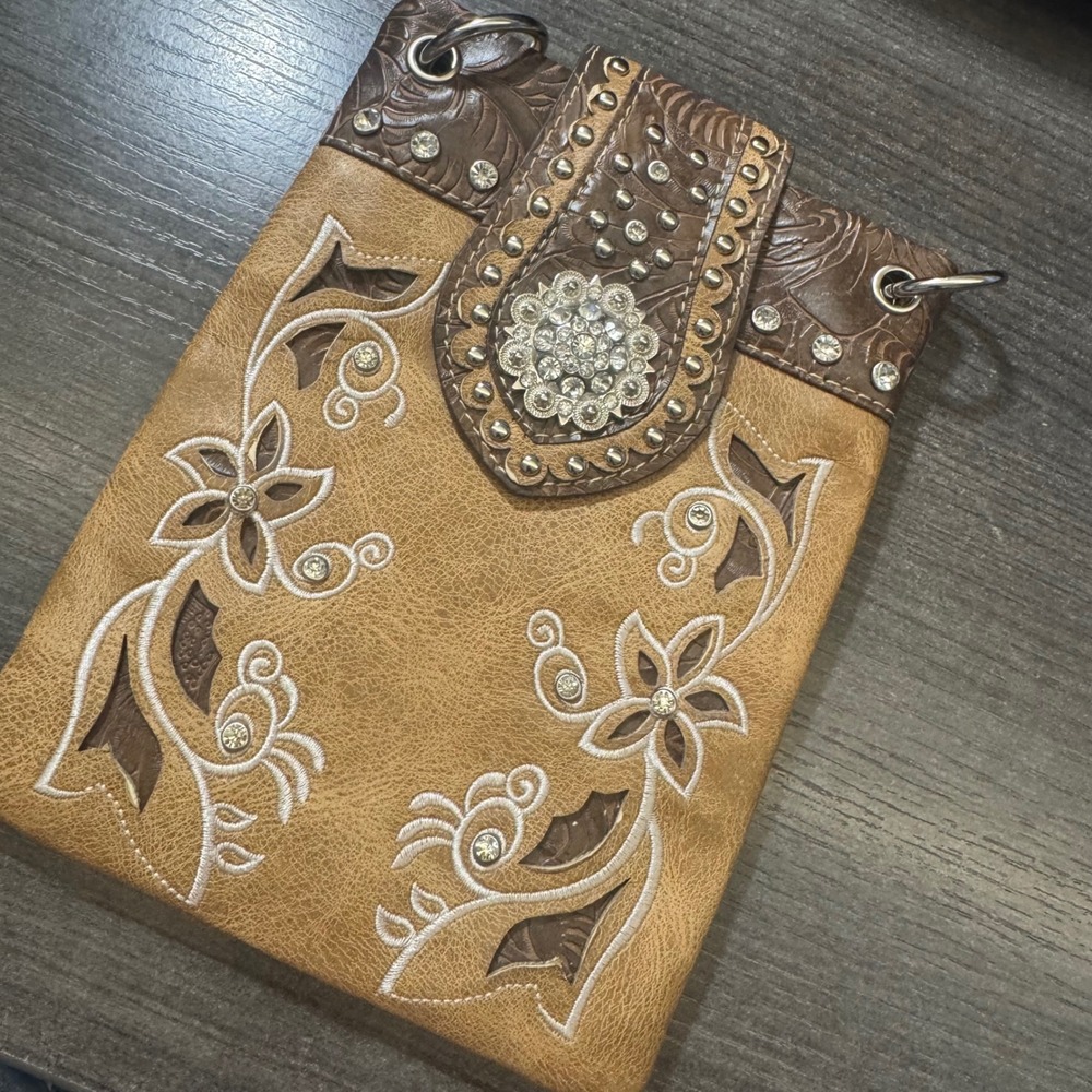Western‎ Floral Embroidered Rhinestone Crossbody Phone Bag Women Brown No Strap